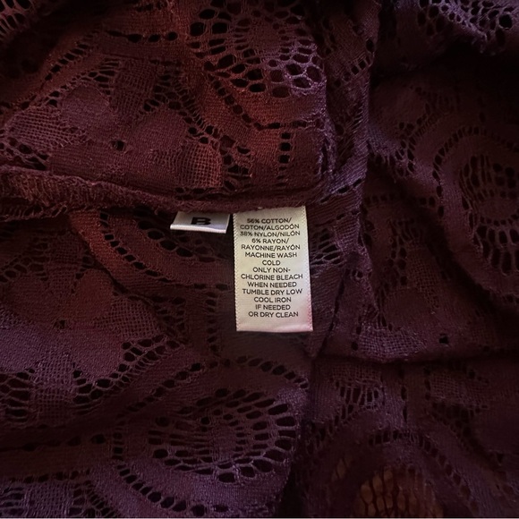 Loft Lace Shell - Picture 6 of 6